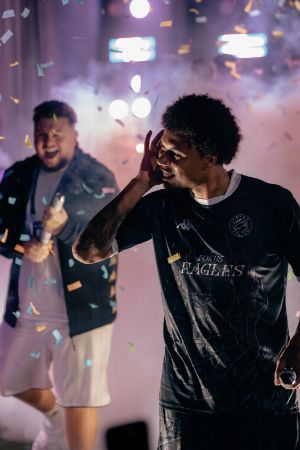 Icon League_Reel 6_Goodie traden.