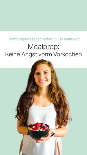 Ernährungswissenschaftlerin Lisa Nentwich hält eine Schüssel mit einem Porridge und Früchten in der Hand. "Mealprep: Keine Angst vorm Vorkochen". 