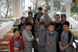 1280x_Gruppenbild_Projekt_Kochschule_genehmigt_29-DSC05932