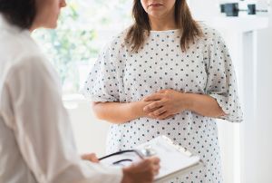 Beratungsgespraech Arzt und Patientin