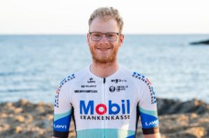 Mobil Krankenkasse Cycling Team 2025 - Porträt Alexander Riedel.
