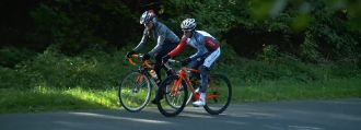 Nils Goerke trainiert Radfahren fuer Triathlon